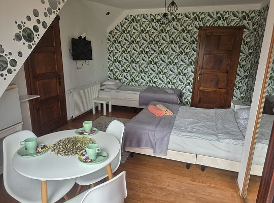 1.Pokój trzyosobowy z balkonem
