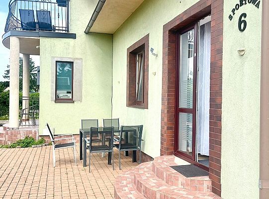 5. Apartament z jedną sypialnią i tarasem
